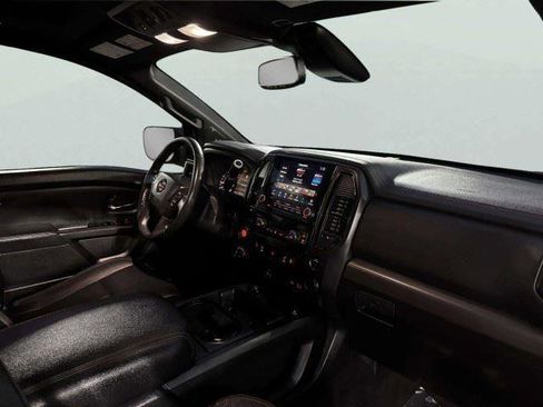 Used 2021 Nissan Titan PRO-4X w/ Pro-4x Convenience Package AWD/4WD image 51