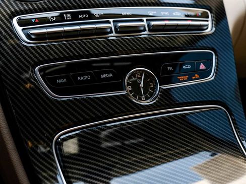 Used 2021 Mercedes-Benz C 300 Sedan image 25