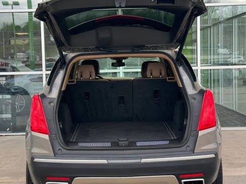 Used 2018 Cadillac XT5 Platinum w/ Driver Assist Package image 13