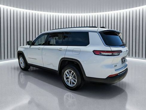 Used 2023 Jeep Grand Cherokee L Laredo RWD image 6
