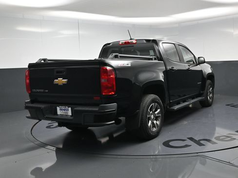 Used 2017 Chevrolet Colorado Z71 AWD/4WD image 9
