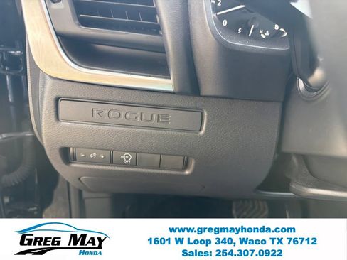 Used 2023 Nissan Rogue S FWD image 19