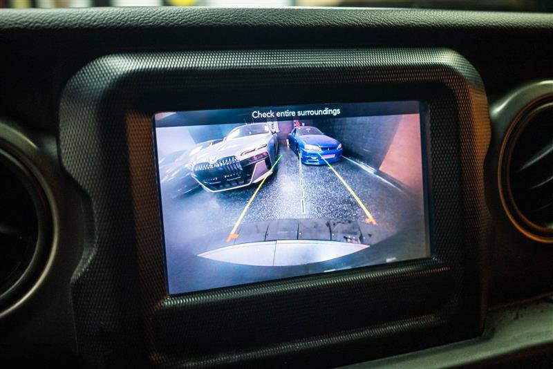 Used 2023 Jeep Wrangler Unlimited Sport AWD/4WD image 17