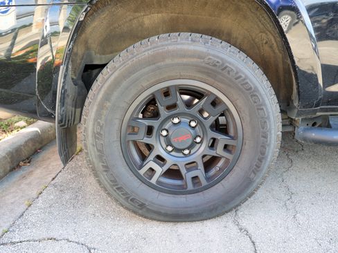 Used 2021 Toyota 4Runner SR5 AWD/4WD image 14