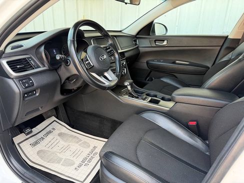 Used 2020 Kia Optima S FWD image 11