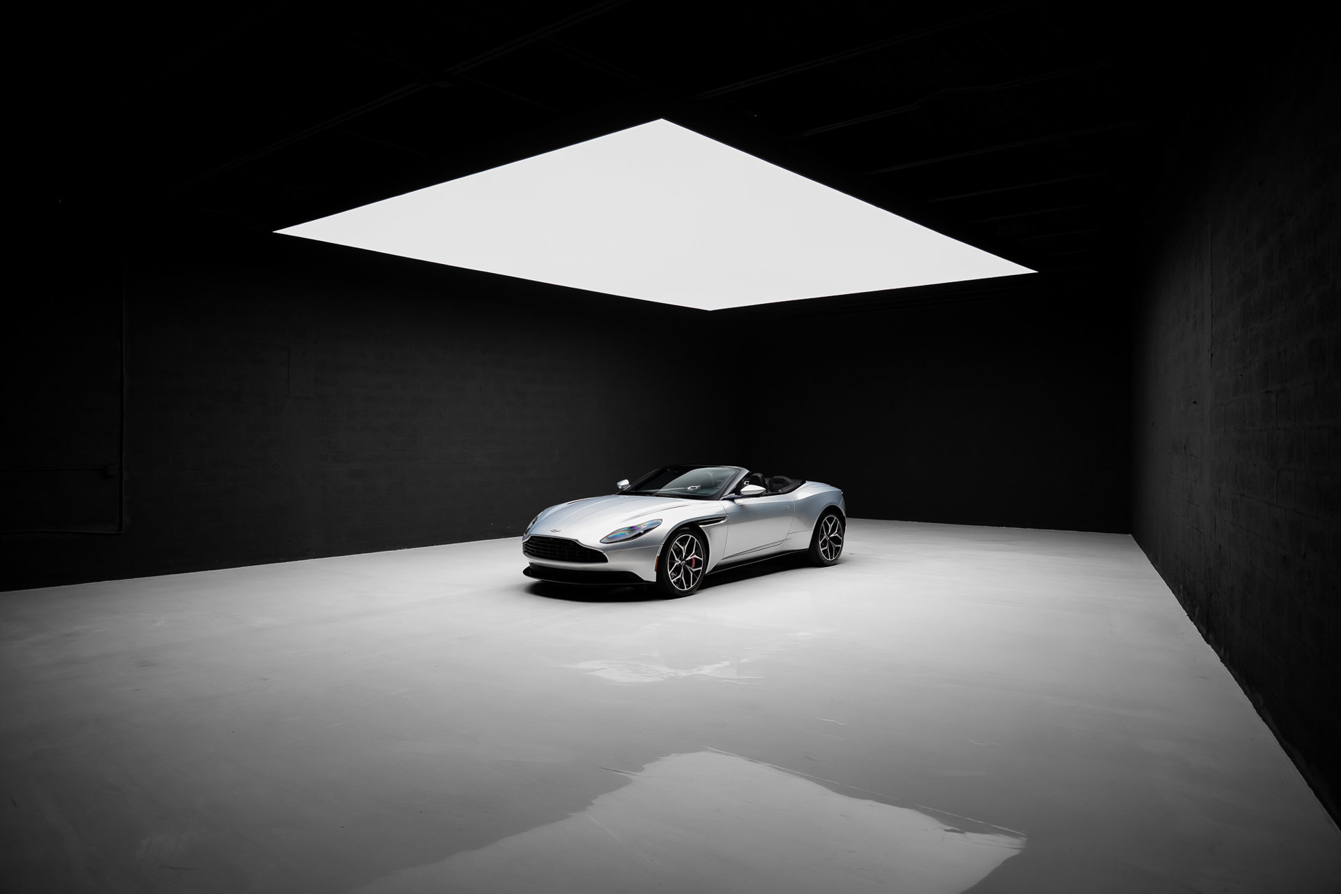 Used 2019 Aston Martin DB11 Volante RWD image 90