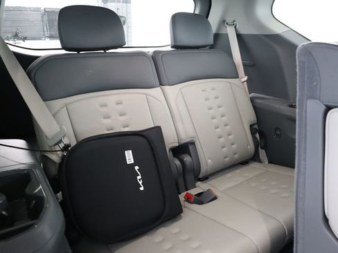 Used 2024 Kia EV9 Wind image 23