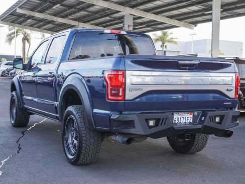 Used 2017 Ford F150 Platinum w/ Equipment Group 701A Luxury image 5