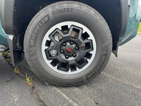 New 2026 Toyota 4Runner TRD Off-Road Premium AWD/4WD image 12