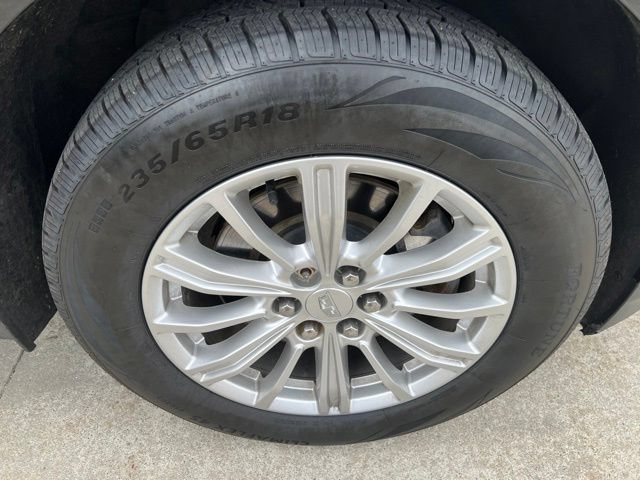 Used 2017 Cadillac XT5 FWD image 8