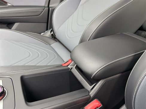 New 2026 Volkswagen Tiguan SE image 17