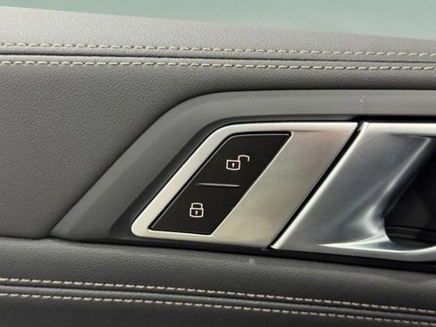 New 2026 BMW X6 xDrive40i w/ Executive Package image 27