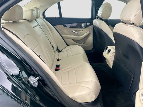 Used 2017 Mercedes-Benz C 300 4MATIC Sedan image 21