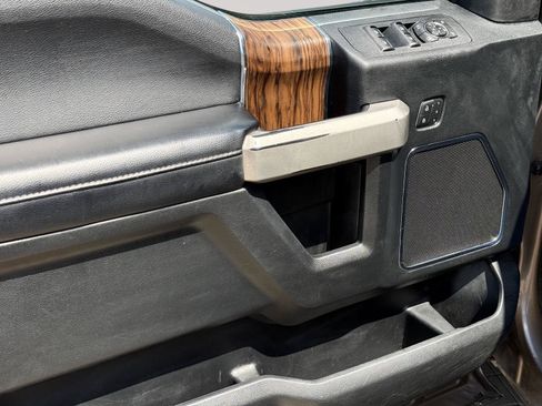 Used 2020 Ford F150 Lariat AWD/4WD image 9