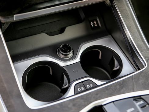 New 2026 BMW X7 xDrive40i w/ Executive Package image 15