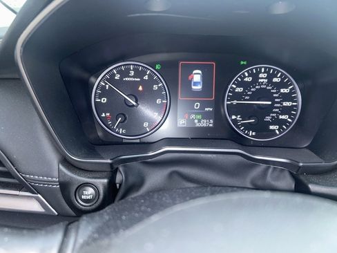 Used 2022 Subaru Legacy Limited image 11