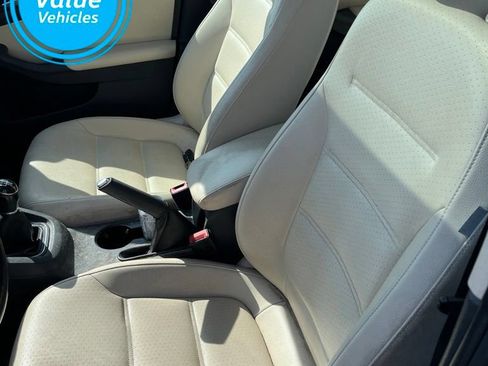 Used 2017 Volkswagen Jetta SE FWD image 20