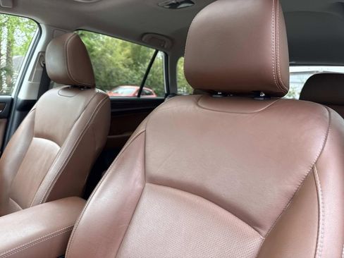 Used 2017 Subaru Outback 2.5i Touring AWD/4WD image 26