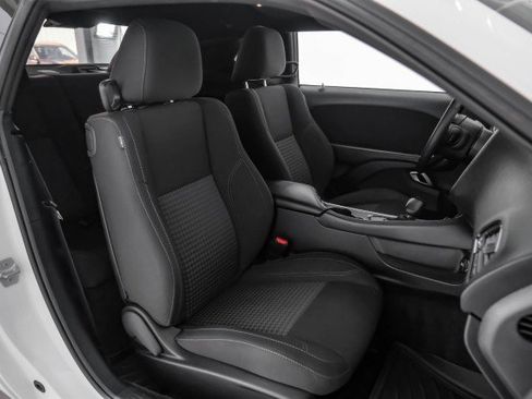 Used 2018 Dodge Challenger R/T w/ Sound Group image 33