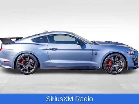 Used 2022 Ford Mustang Shelby GT500 w/ Carbon Fiber Track Pack RWD image 4