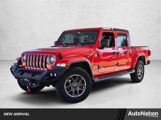 Used 2020 Jeep Gladiator Overland video 1