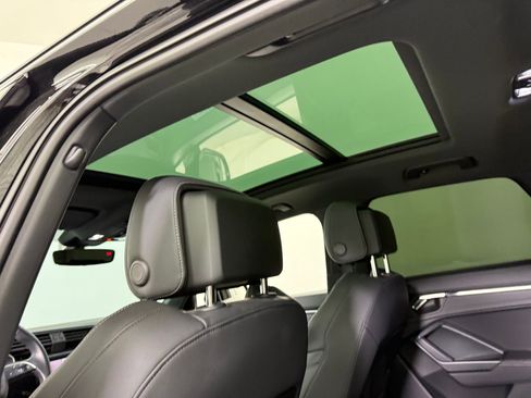 Certified 2023 Audi Q3 2.0T Premium w/ Black Optic Sport Package image 17