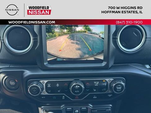 Used 2023 Jeep Wrangler Unlimited Sahara w/ Cold Weather Group AWD/4WD image 36