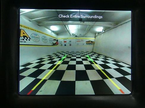 Used 2022 Dodge Challenger GT image 9