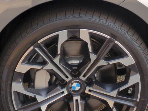 Used 2026 BMW 330i Sedan w/ Premium Package RWD image 12