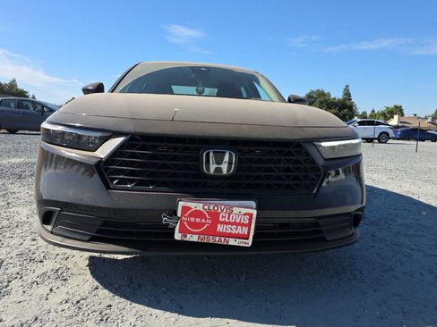 Used 2025 Honda Accord LX image 11