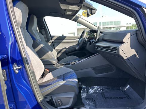 Certified 2025 Volkswagen Golf w/ Euro Style Package AWD/4WD image 18