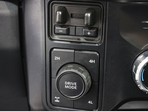 Used 2026 Ford F250 Platinum AWD/4WD image 72