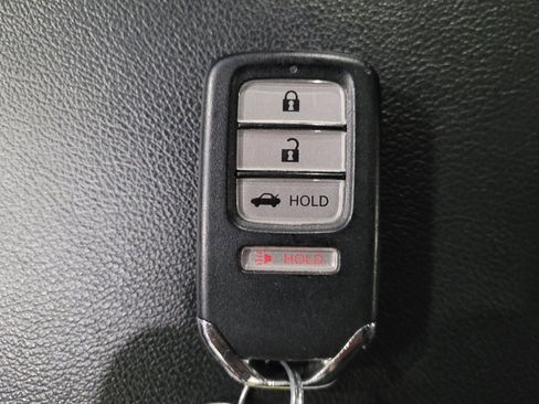 Used 2022 Honda Accord LX image 32