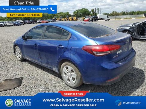 Used 2017 Kia Forte LX image 3