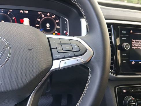 Used 2022 Volkswagen Atlas SE w/ Panoramic Sunroof Package FWD image 21