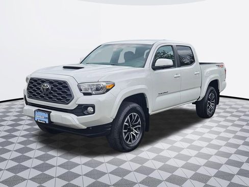 Used 2023 Toyota Tacoma TRD Sport w/ Advanced Technology Package AWD/4WD image 2