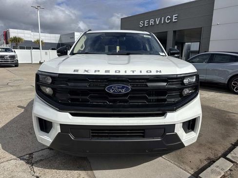 New 2025 Ford Expedition Max Active image 2