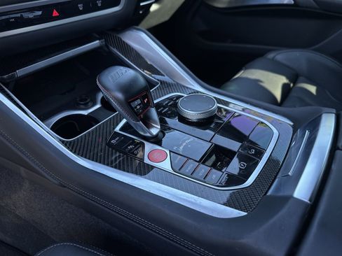 Used 2025 BMW X6 M Competition w/ Executive Package image 30