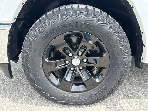 Used 2022 RAM 1500 Laramie AWD/4WD image 30