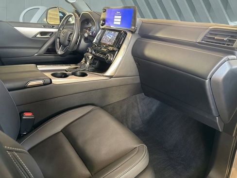Used 2023 Lexus LX 600 F Sport image 27