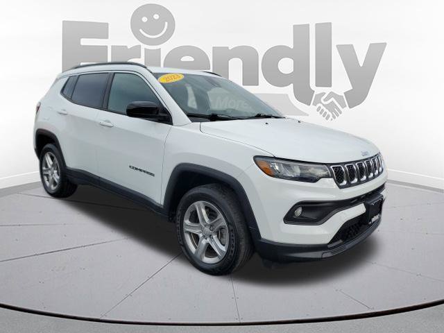 Used 2023 Jeep Compass Latitude w/ Convenience Group AWD/4WD image 7