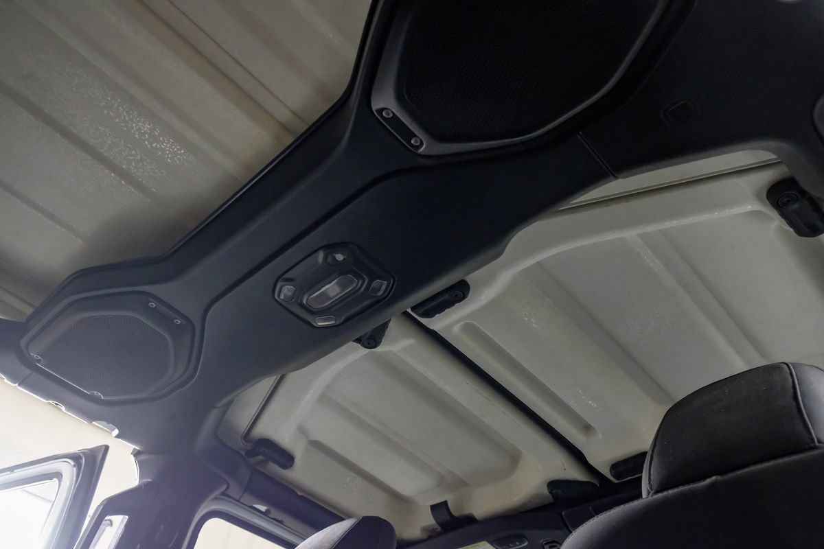 Used 2018 Jeep Wrangler Unlimited Sahara AWD/4WD image 22