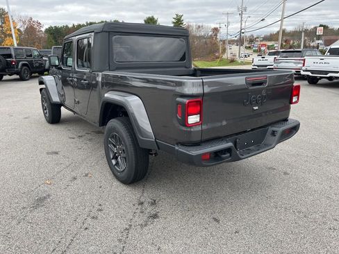 New 2026 Jeep Gladiator Sport image 5