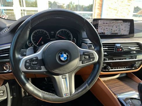 Used 2018 BMW M550i xDrive AWD/4WD image 24