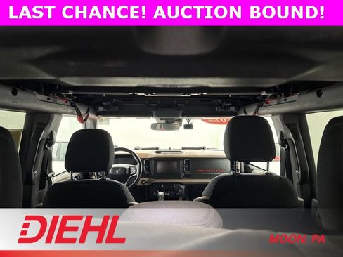 Used 2022 Ford Bronco Wildtrak image 12