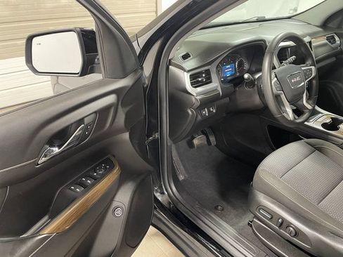 Used 2023 GMC Acadia SLE w/ Elevation Edition AWD/4WD image 10
