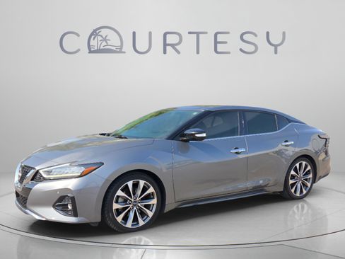 Used 2023 Nissan Maxima Platinum w/ Sport Mat Group FWD image 1