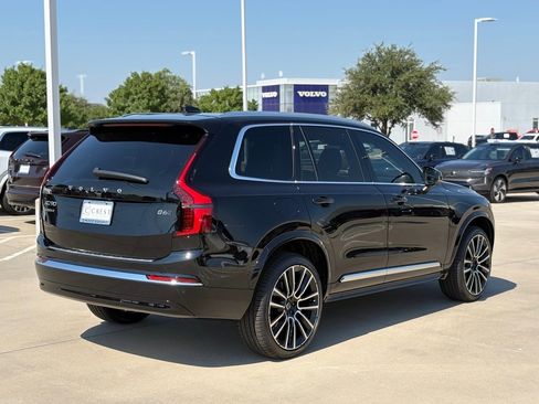 New 2026 Volvo XC90 B6 Plus w/ Protection Package Premier image 5