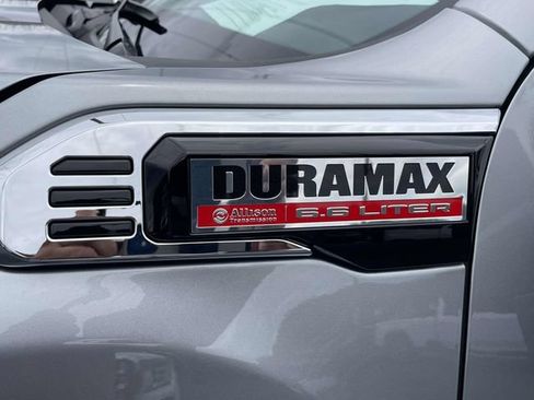 Certified 2025 GMC Sierra 3500 Denali w/ Denali Reserve Package AWD/4WD image 9