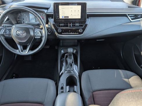Used 2025 Toyota Corolla SE image 11